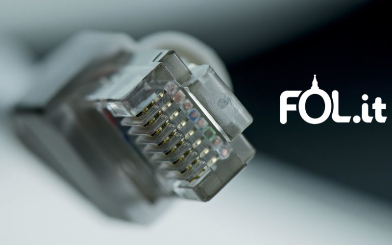 Qual è la differenza tra una connaessione condivisa e una dedicata?